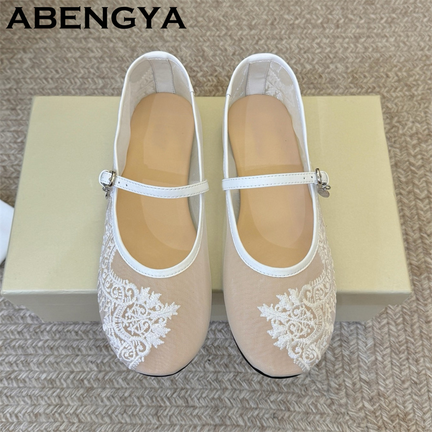 Embroidery Design - Lace Embroidery Flat Shoes for Women