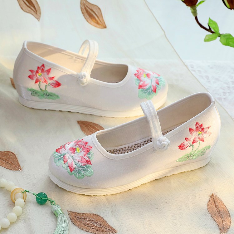 2026 Women's White & Green Lot - Embroidery White ulasan dan harga
