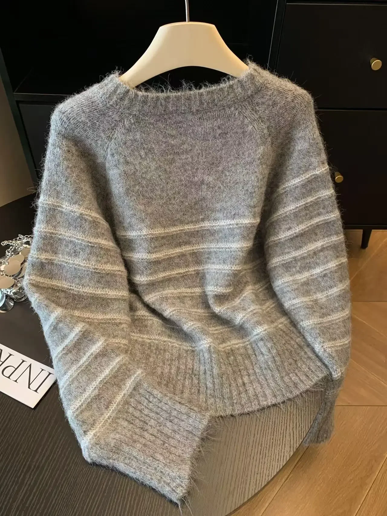 Autumn Winter Women's Striped  - Embroidery Shirt ulasan dan harga