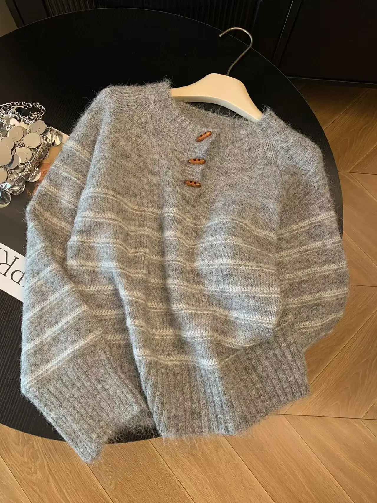 Autumn Winter Women's Striped  - Embroidery Shirt ulasan dan harga