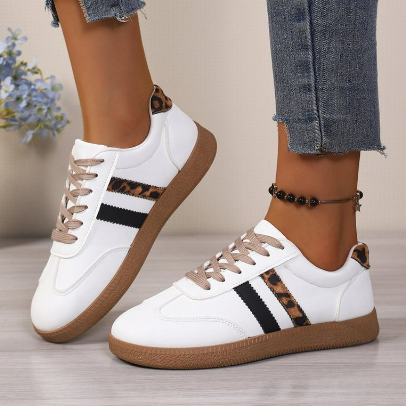 Women's Lace Up Fashion Casual - Embroidery White ulasan dan harga